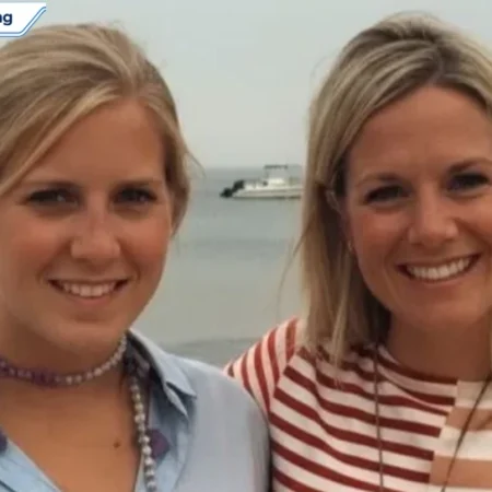 Elizabeth Bowes Gregory and her mother Martha MacCallum smiling together at the beach